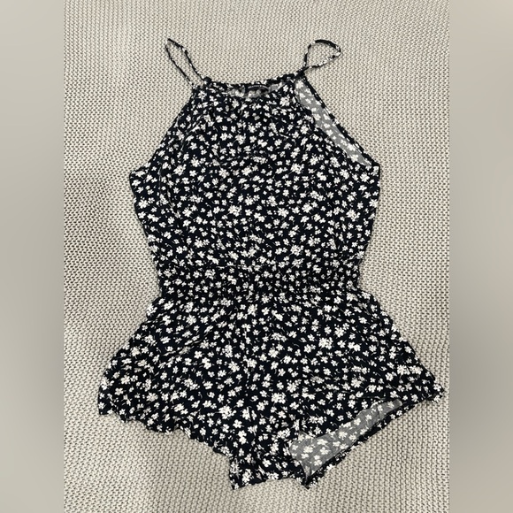 LIKE NEW Brandy Melville Floral Romper with Adjustable Straps - Picture 1 of 2